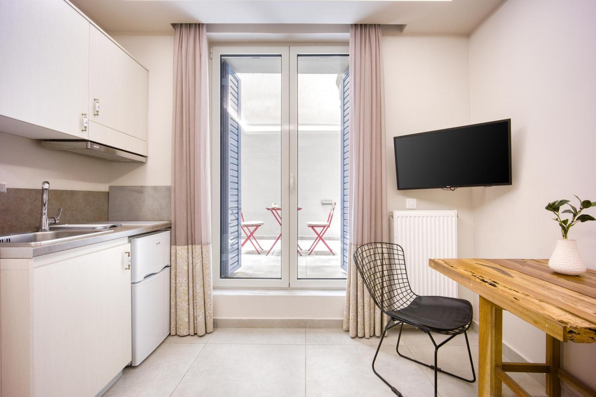 Pagrati/Hilton Area, Bentzi Lägenhet Aten Exteriör bild
